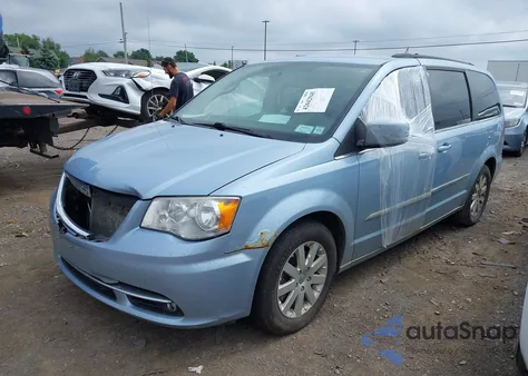 2013 Chrysler Town & Country Touring z USA, uszkodzony, nr VIN 2C4RC1BG0DR620471